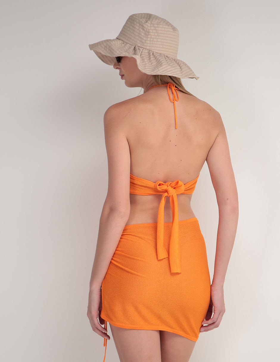 Top cuello halter escote espalda abierta tirante delgado 4