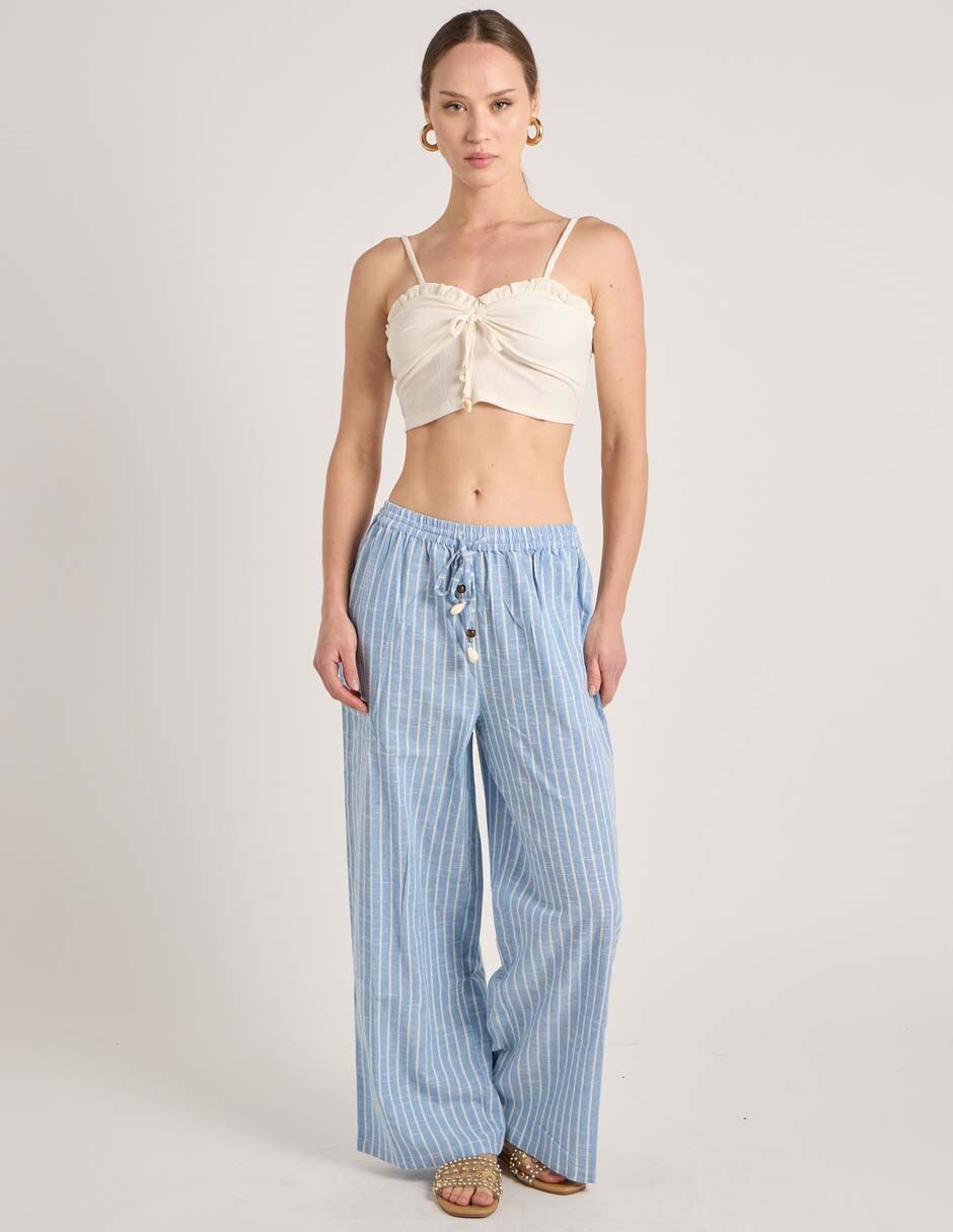 Top cuello regular escote corazón tirante delgado 4