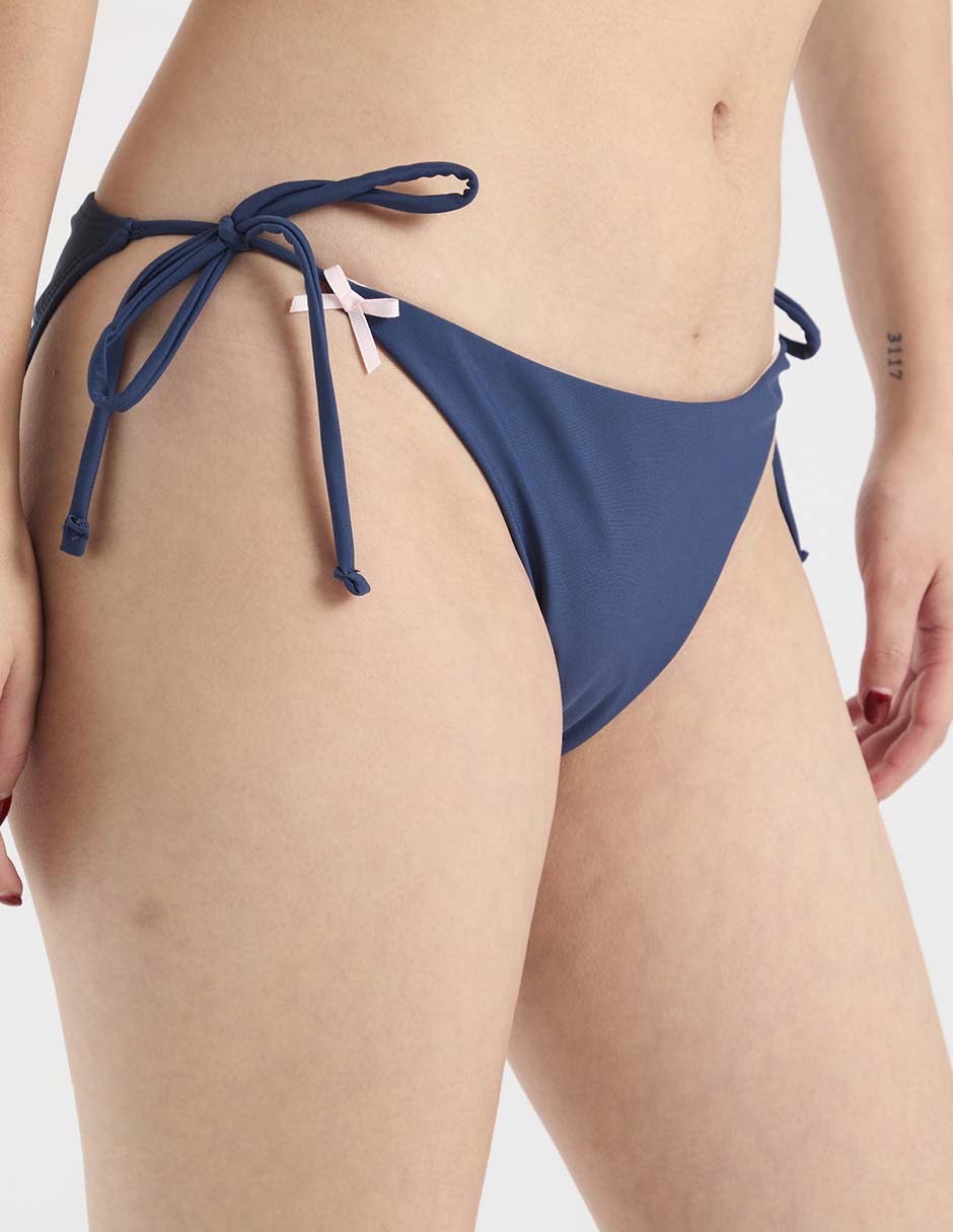 Bikini a la cadera para mujer