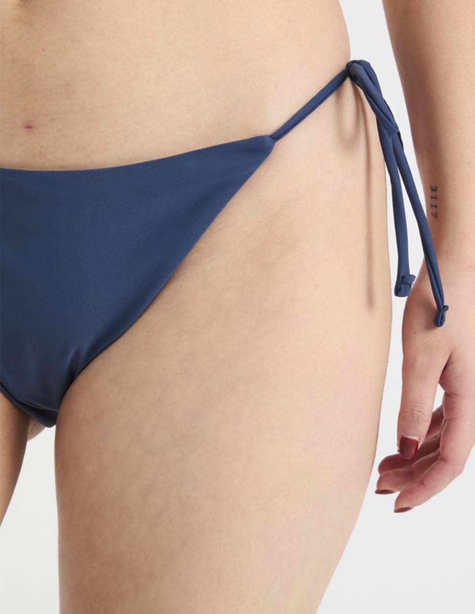 Bikini a la cadera para mujer