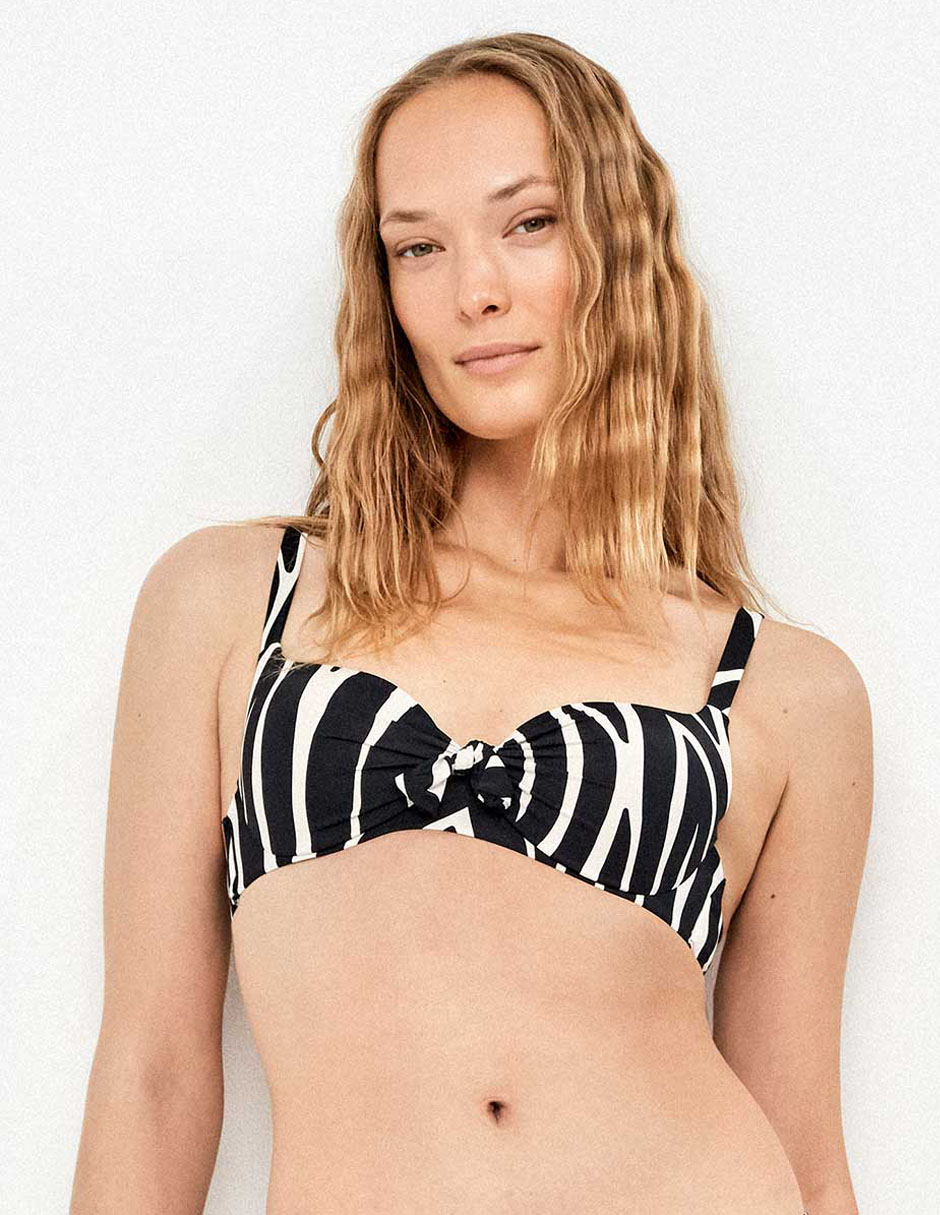 Top Gisela estampado animal print con copas para mujer