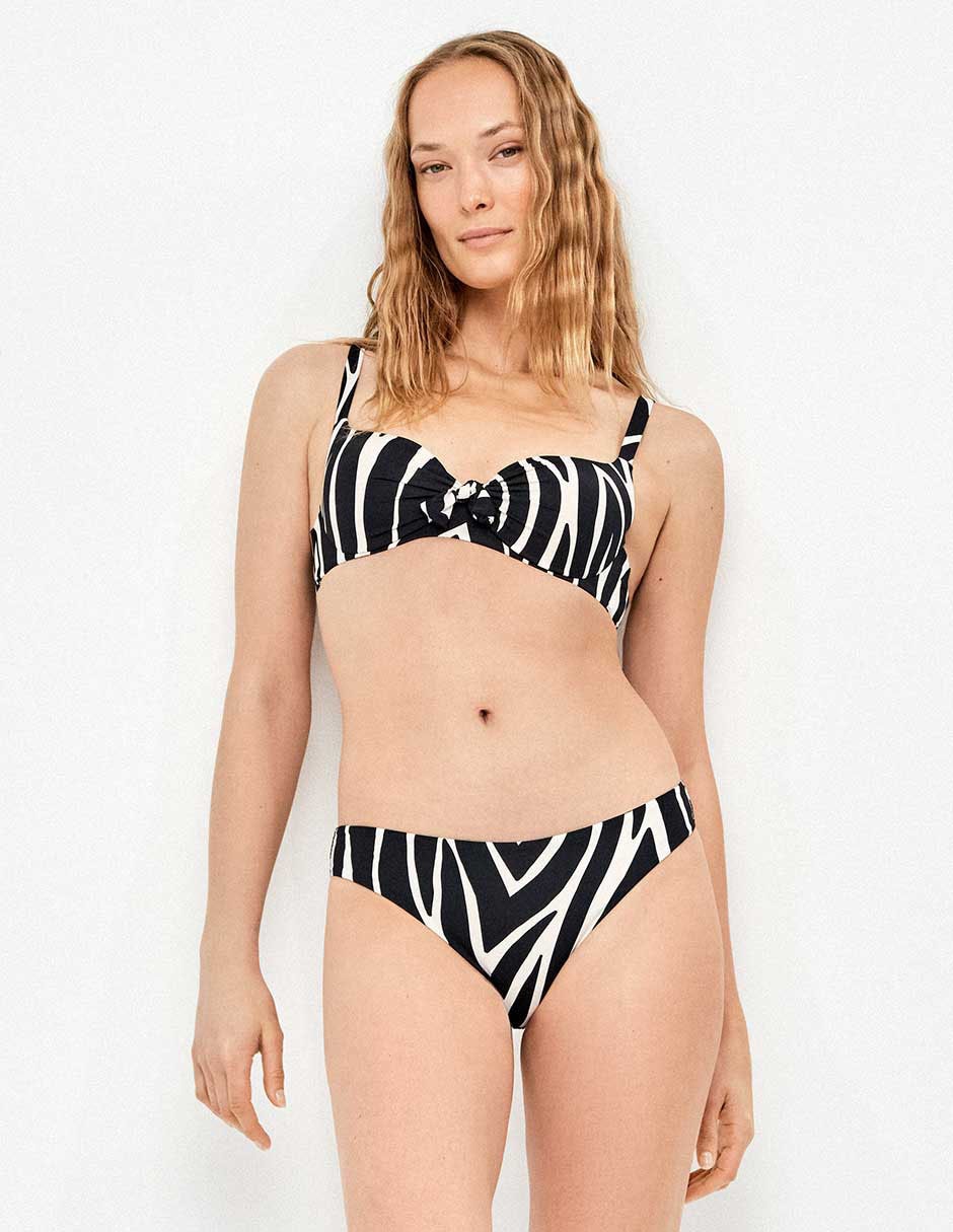 Top Gisela estampado animal print con copas para mujer