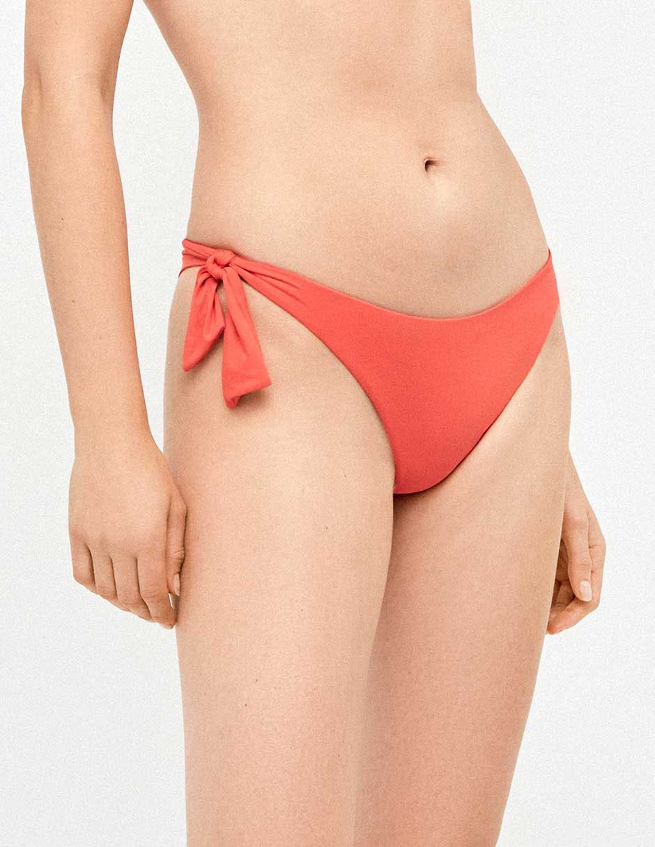 Tanga bikini Gisela a la cadera para mujer