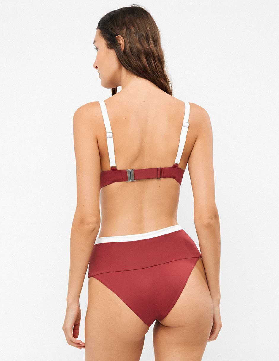 Brassiere 3