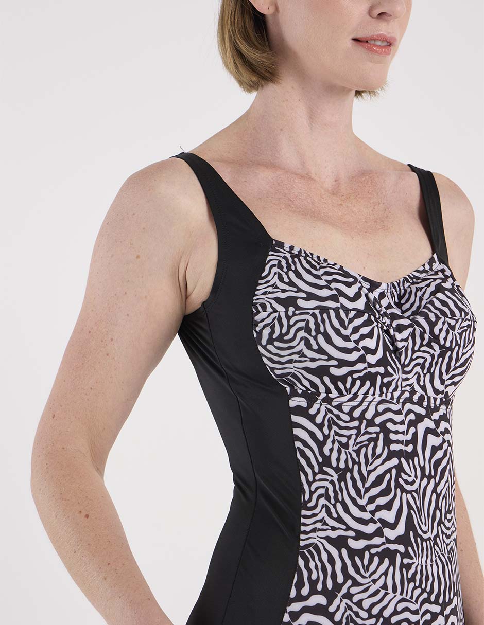 Traje de baño completo Michael David estampado animal print para mujer