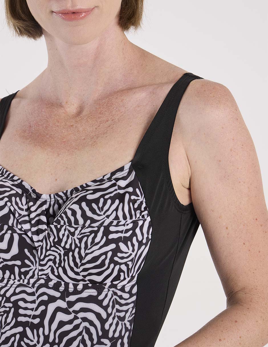 Traje de baño completo Michael David estampado animal print para mujer