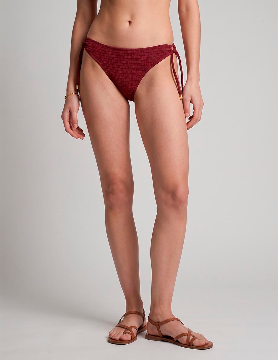 Bikini a la cadera para mujer