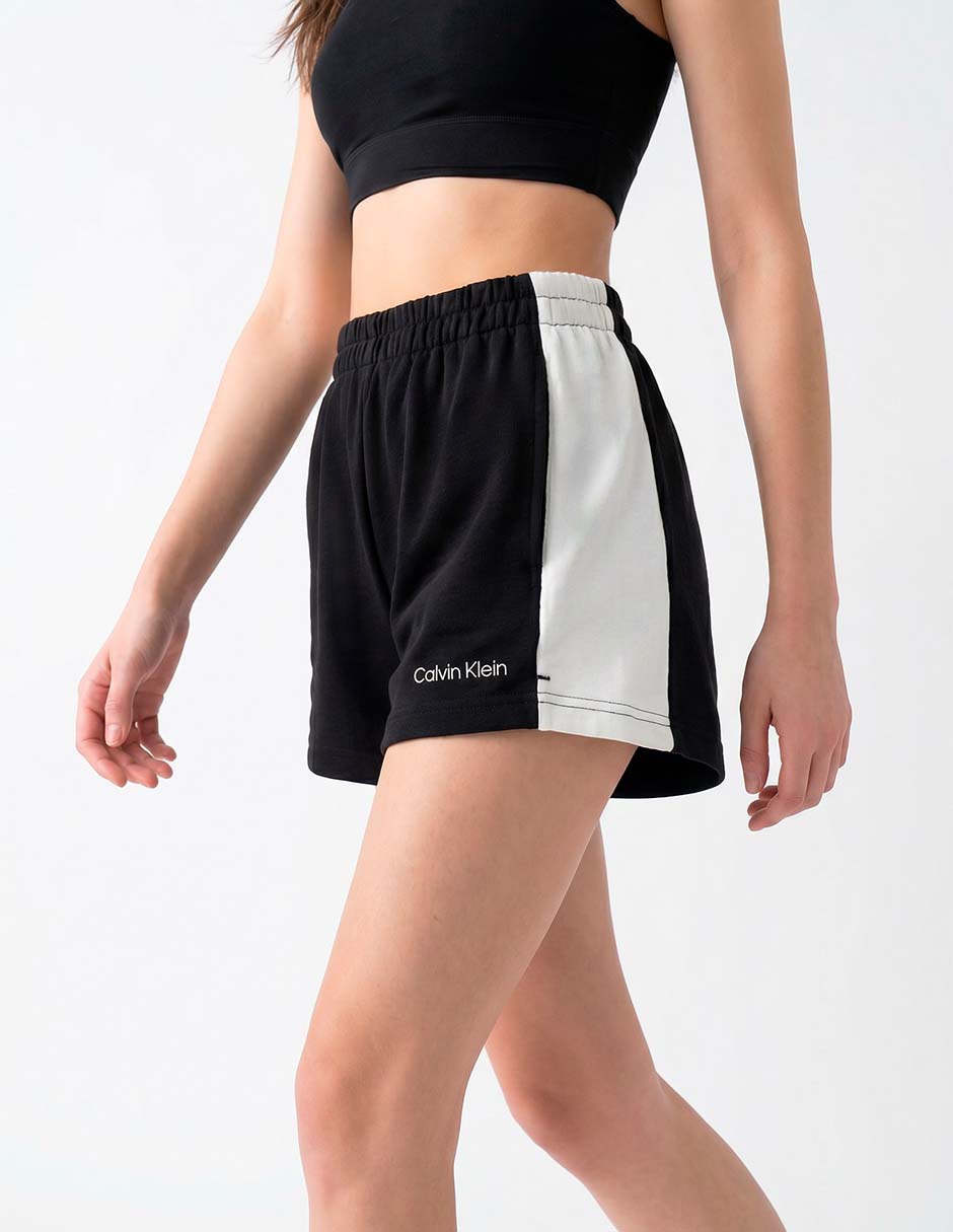 Short Calvin Klein para mujer 3