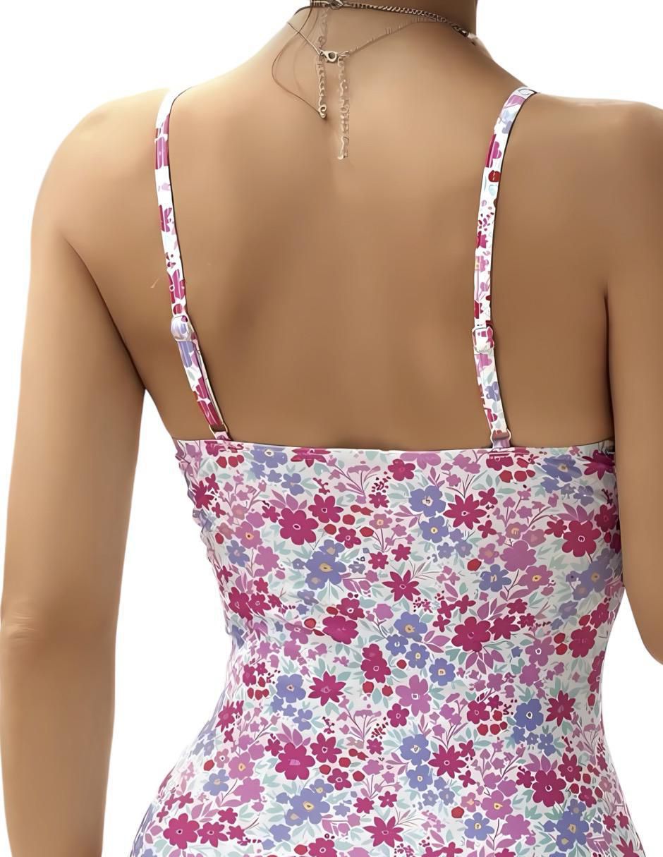 Traje de baño completo estampado floral para mujer