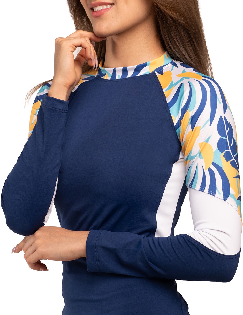 Wetshirt estampado floral para mujer 4